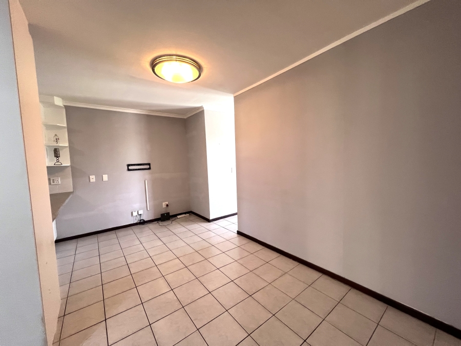 To Let 1 Bedroom Property for Rent in Parklands Western Cape